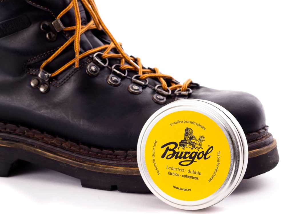  Shoe care with Burgol Dubbin 