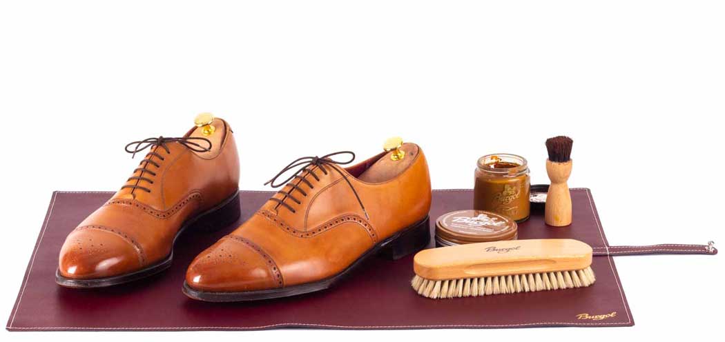 Schuhpflege mit Stil - Burgol Schuhputzmatte 