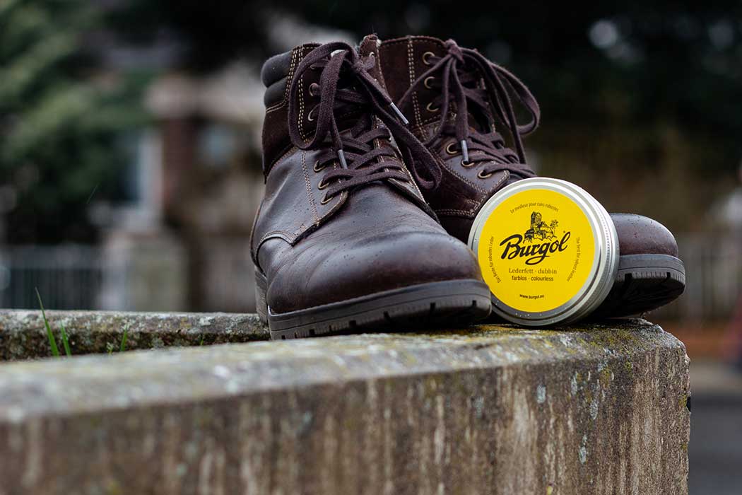 Burgol Dubbin and boots